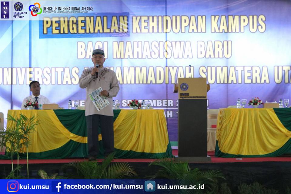 Pengurus KUI UMSU Memberikan Motivasi Kepada Mahasiswa Baru