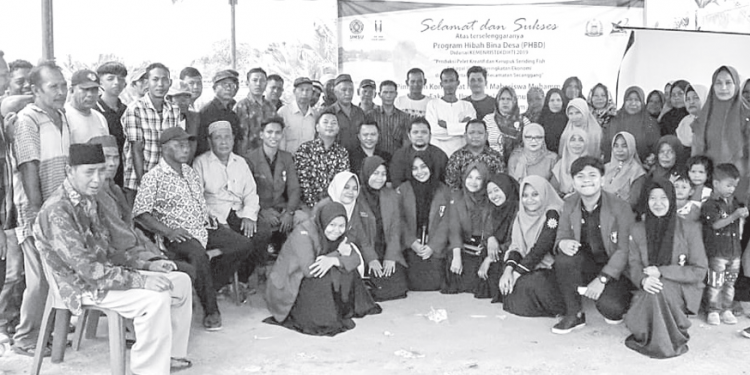 PK IMM FISIP UMSU Resmikan Program Hibah  Bina Desa di Secanggang, Langkat