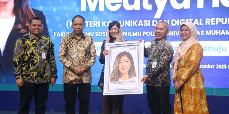 Menkomdigi Meutya Hafid Kuliah Perdana di FISIP UMSU