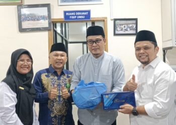 FISIP UMSU Berbagai Paket Lebaran untuk Dosen dan Tendik